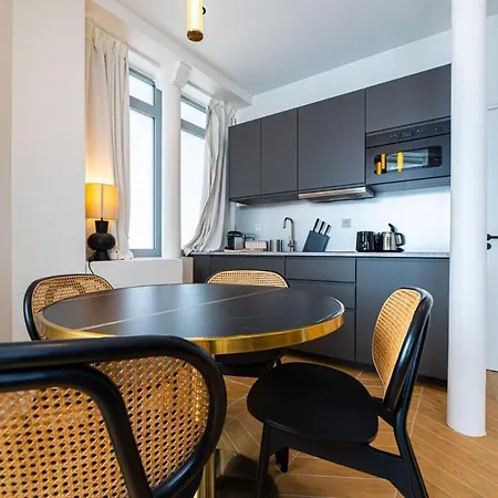 1 Cozy 1br Exhibition Centre Porte De Versailles Apartment