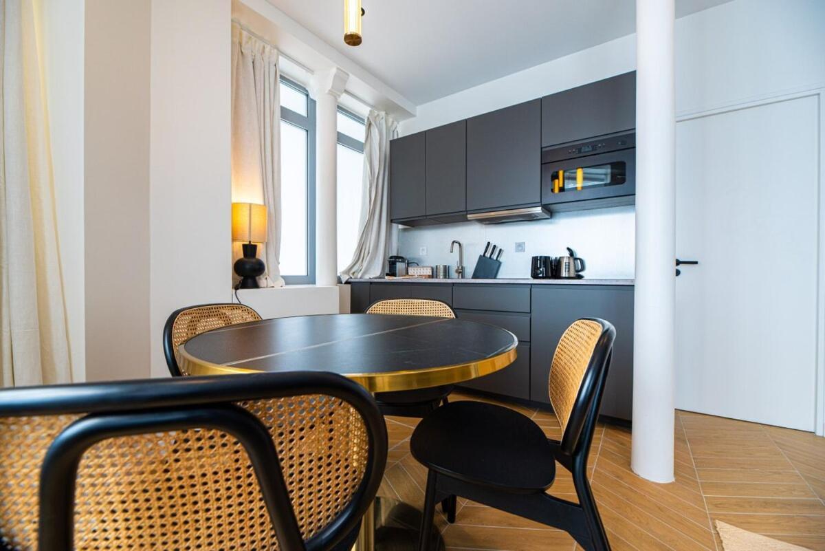 1 Cozy 1br Exhibition Centre Porte De Versailles Apartment